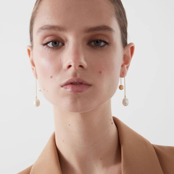 NWT COS Pearl Drop Earrings - Picture 1 of 5